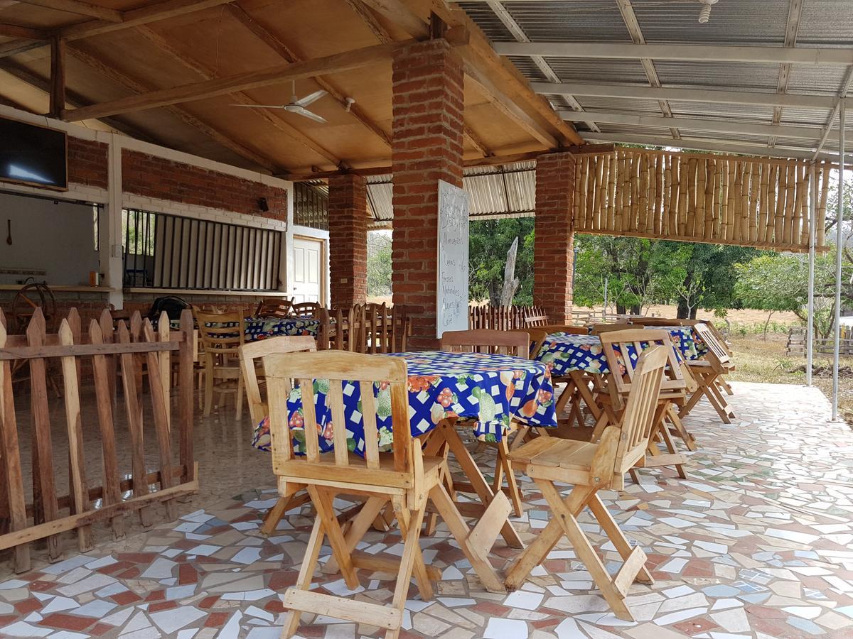 Finca Santa Ana Hotell Managua Exteriör bild